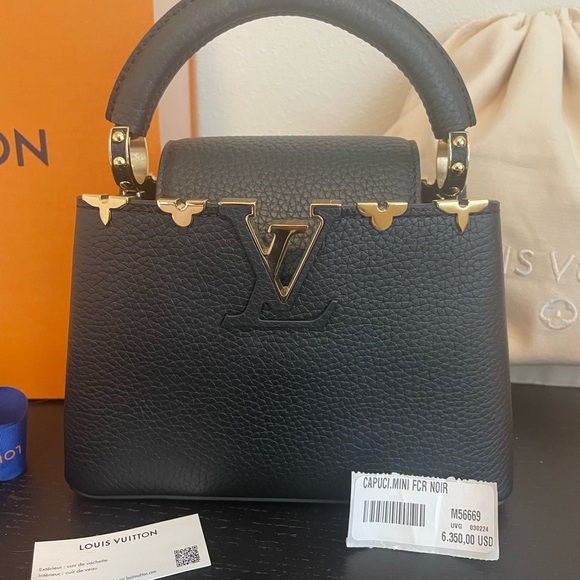 🎉Price Drop🎉 Limited Louis Vuitton Limited Mini - Picture 3 of 7